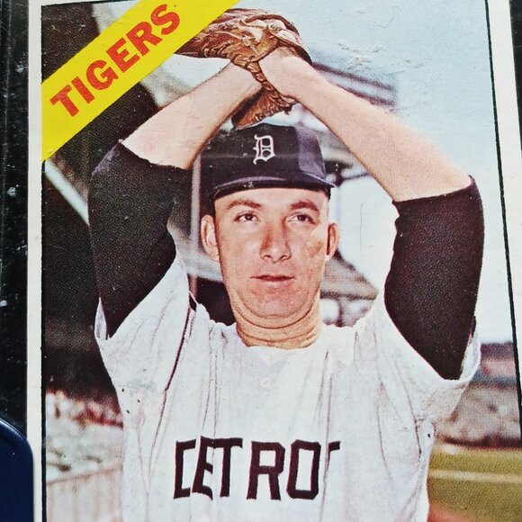 Detroit Tigers Memorabilia - Picture 3 of 9